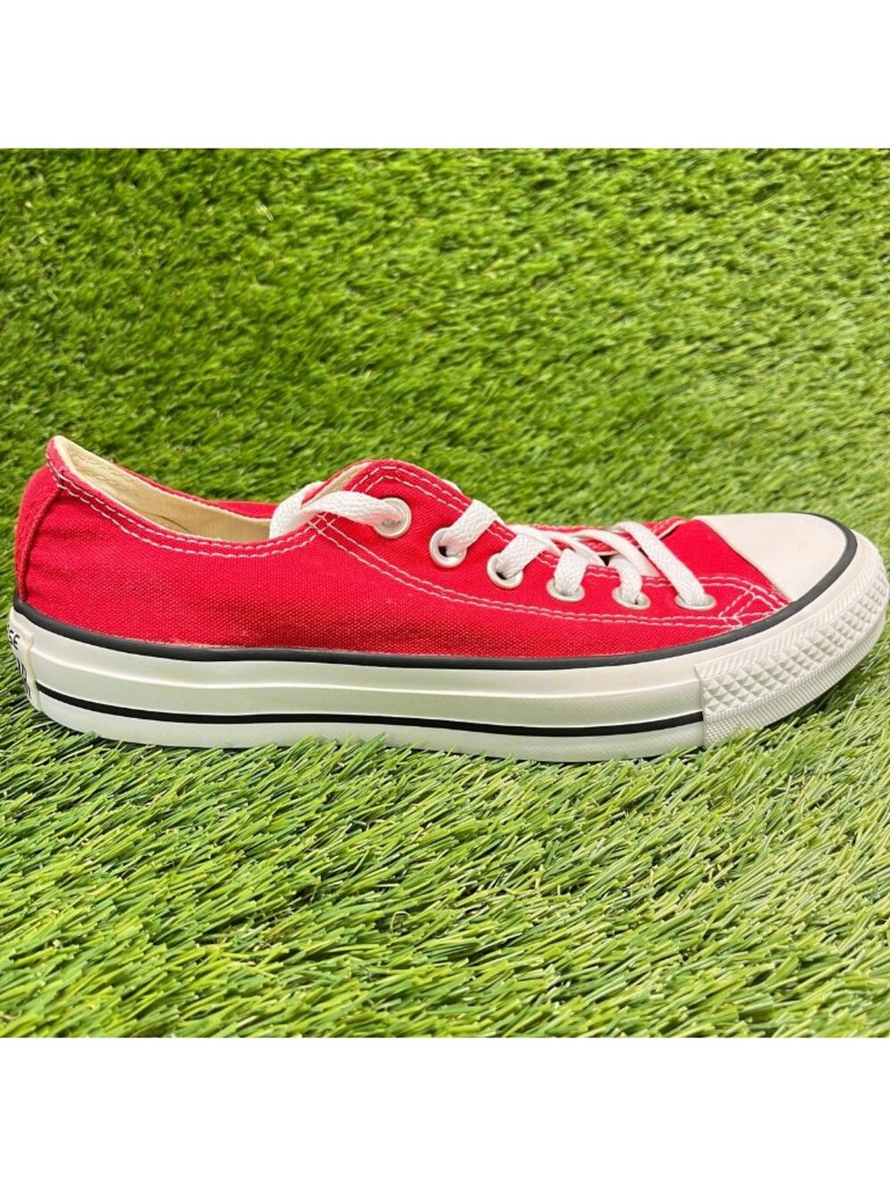 Converse Chuck Taylor All Star OX Womens Size 7 Red Athletic Shoes Sneakers